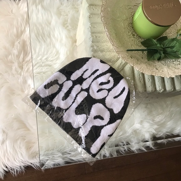 Mea Culpa Beanie - Picture 4 of 5